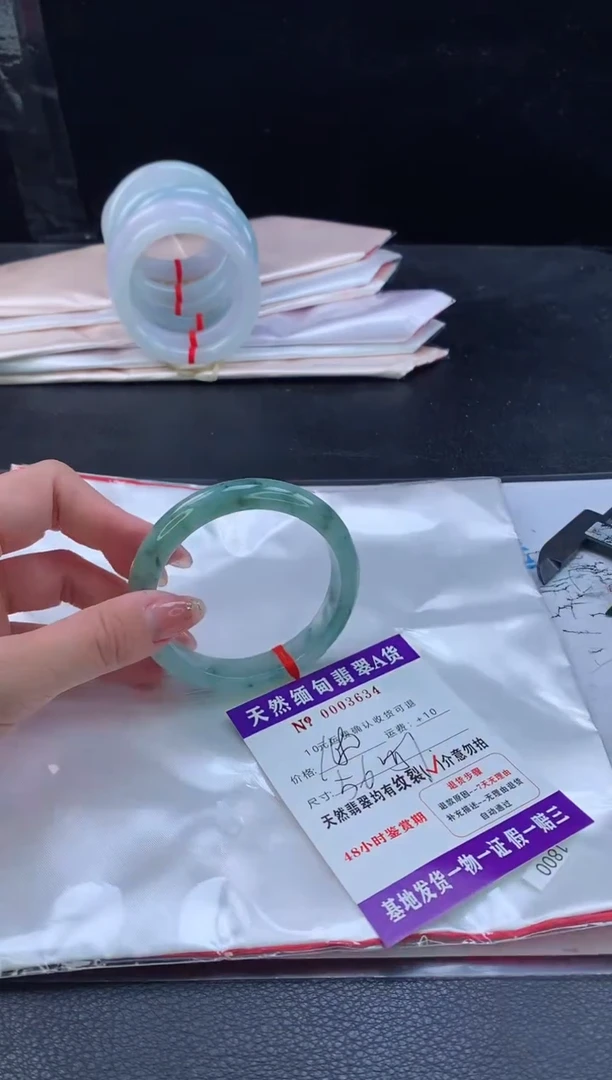翡翠手镯未镶嵌1111111111