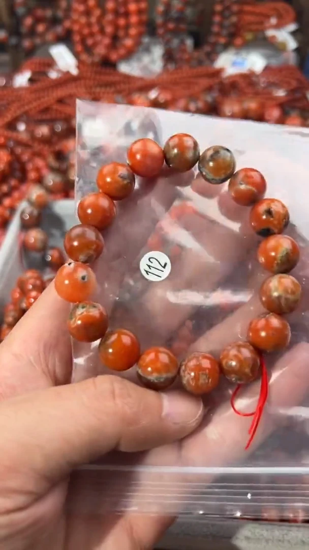 南红玛瑙手串未镶嵌12+
