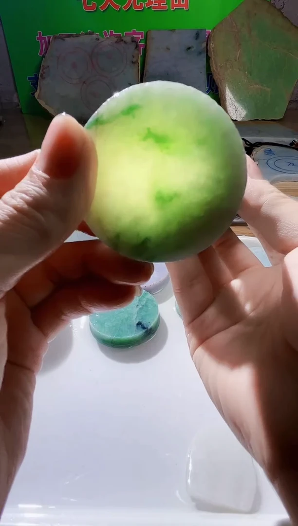 翡翠未镶嵌颈饰翡翠A货620