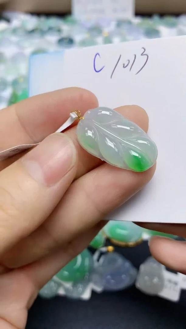 颈饰18K金镶嵌翡翠天然缅甸翡翠A货翡翠百元以上9元证书费自理