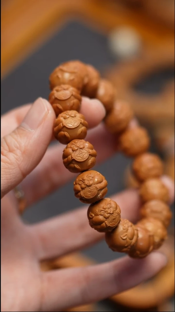 吊坠猴头核桃吞金兽