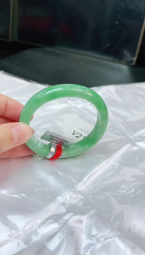 翡翠手镯未镶嵌缅甸天然A货5152