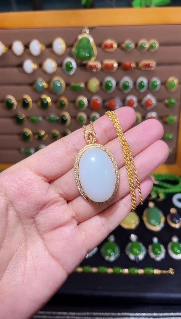 【闪购商品】和田玉吊坠18K金镶嵌白玉厚金镶嵌吊坠