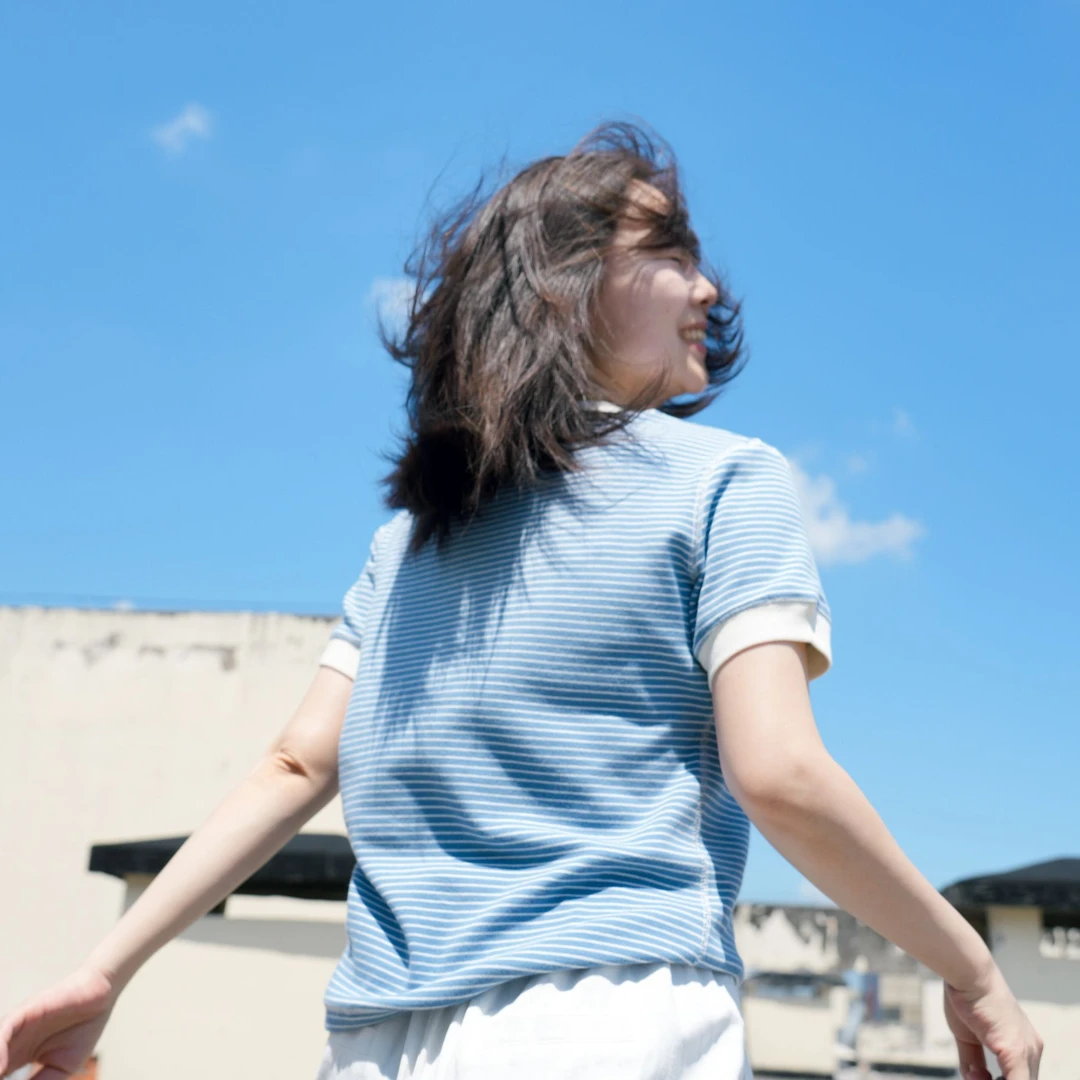 夏日调频·小个子蓝色条纹清新撞色假两件短袖正肩T恤