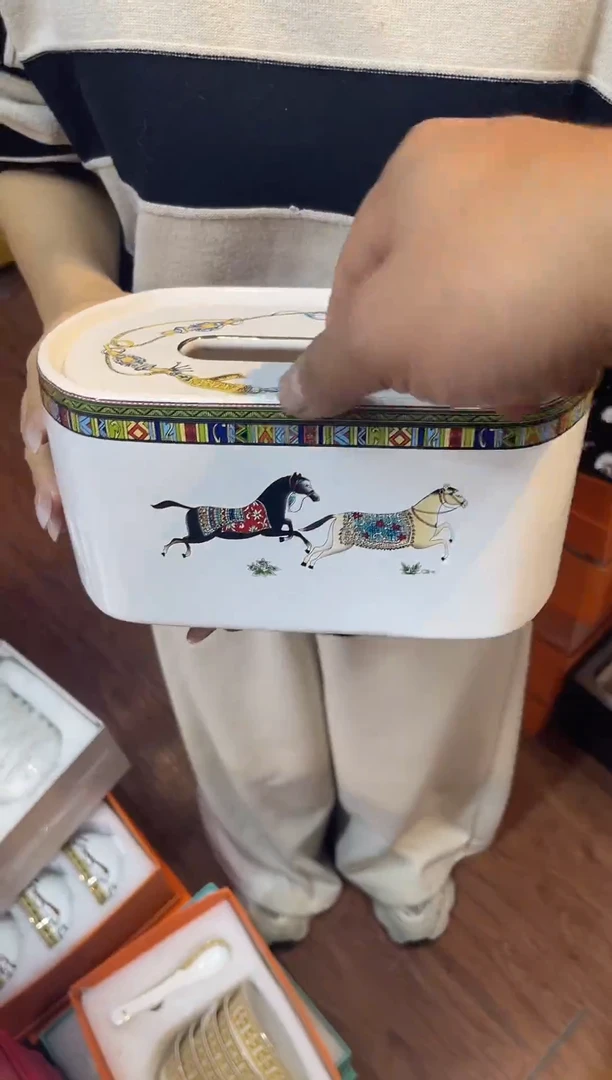 杯鸿辉家品牌瓷器，京东包邮！