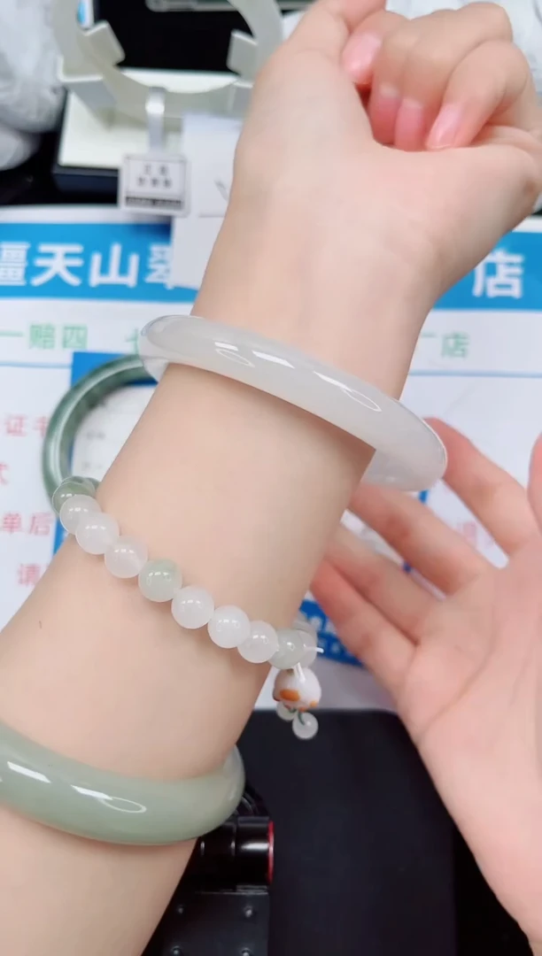未镶嵌手镯石英质玉224-62/63