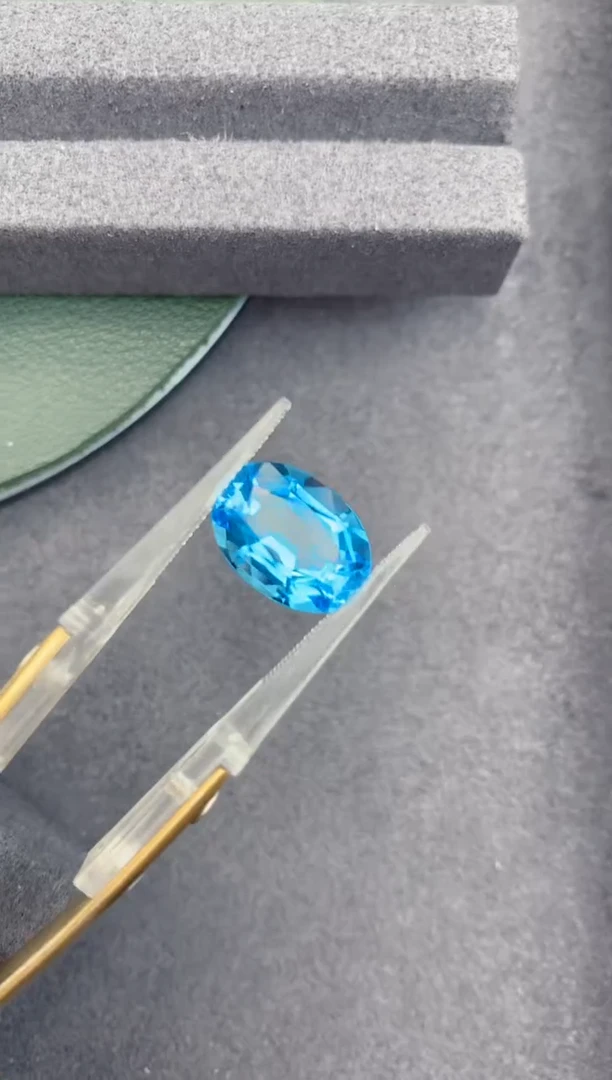 托帕石裸石6ct 托帕石
