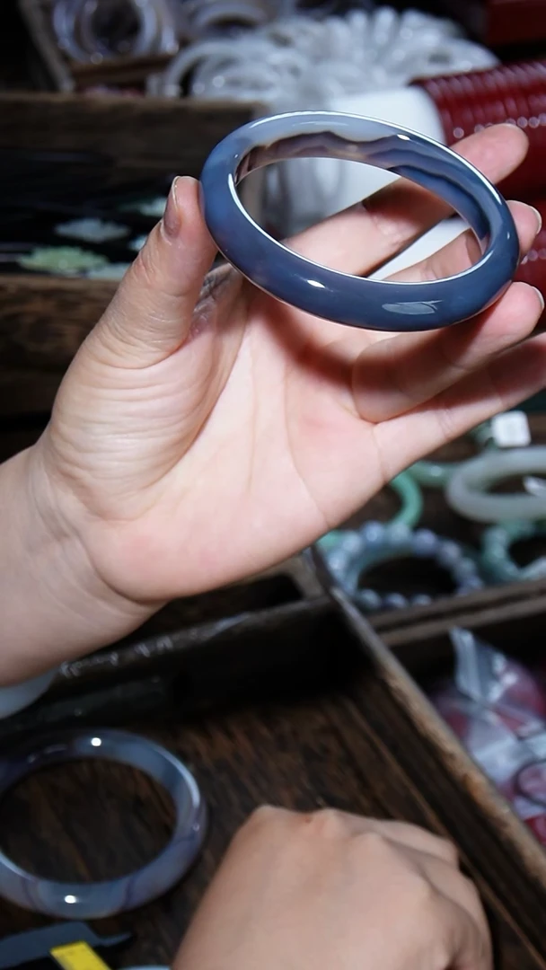 【闪购商品】玛瑙/玉髓镯子未镶嵌0002   60圈口
