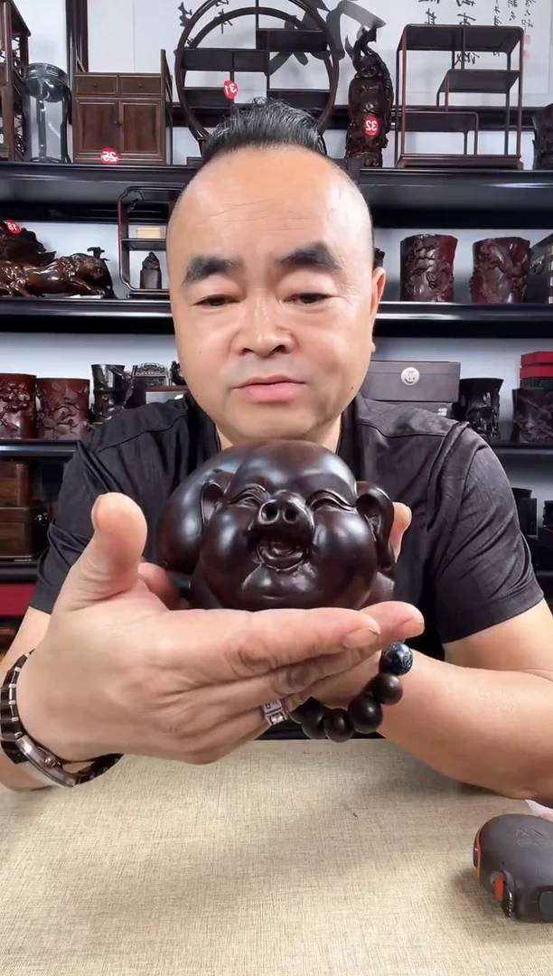 木大猪老李红木工艺品