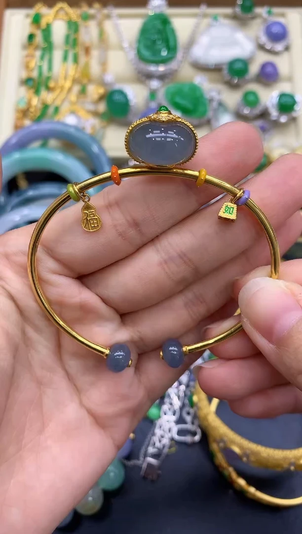 18K金镶嵌手镯翡翠497-中国好珍宝