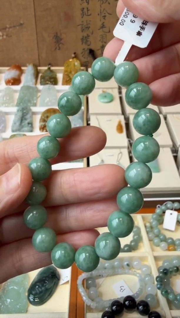 翡翠挂件未镶嵌A货翡翠多样性孤品