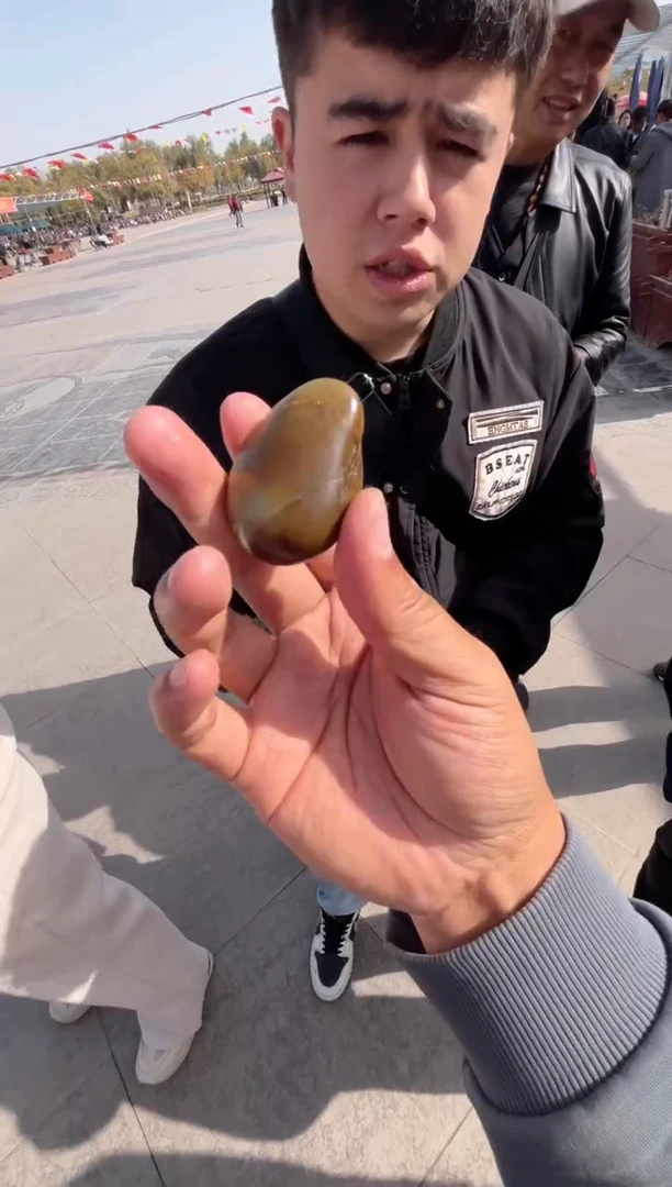 未镶嵌和田玉挂件和田玉