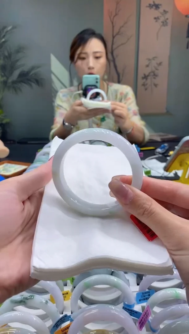 未镶嵌手镯翡翠000039490