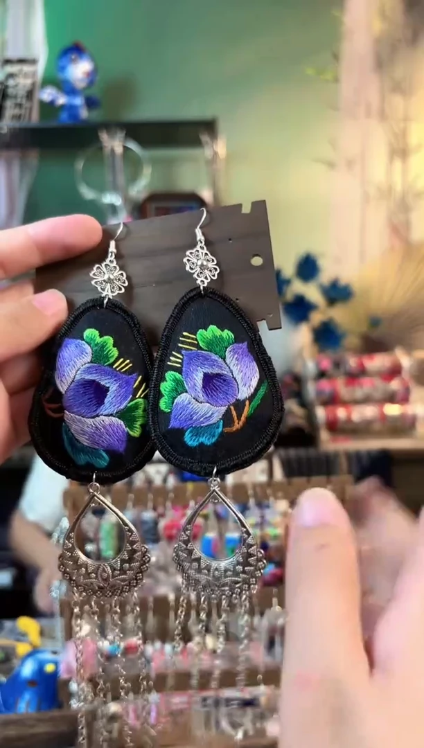 织绣彩云南阁非遗老绣628