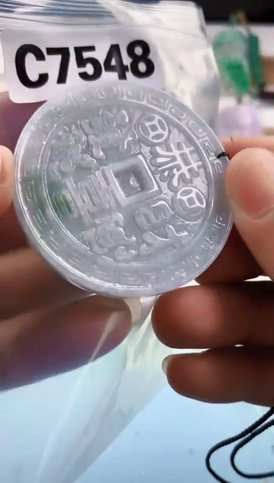 翡翠未镶嵌颈饰天然翡翠吊坠挂件