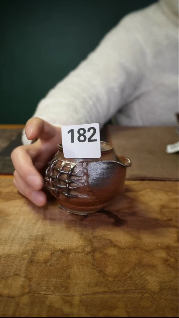 182号器韵堂备前宝瓶
