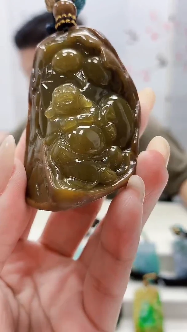 未镶嵌定制翡翠4917lr-毛货挂件175