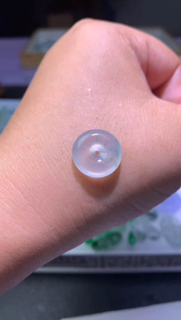 未镶嵌定制翡翠毛货