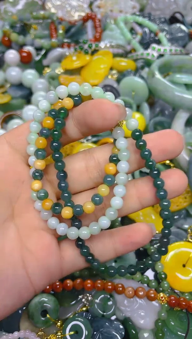 颈饰未镶嵌翡翠5MM/ T /翡翠A货，一件也是批发价