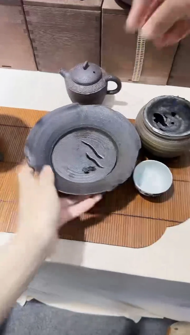 境秋  黑色手工壶承