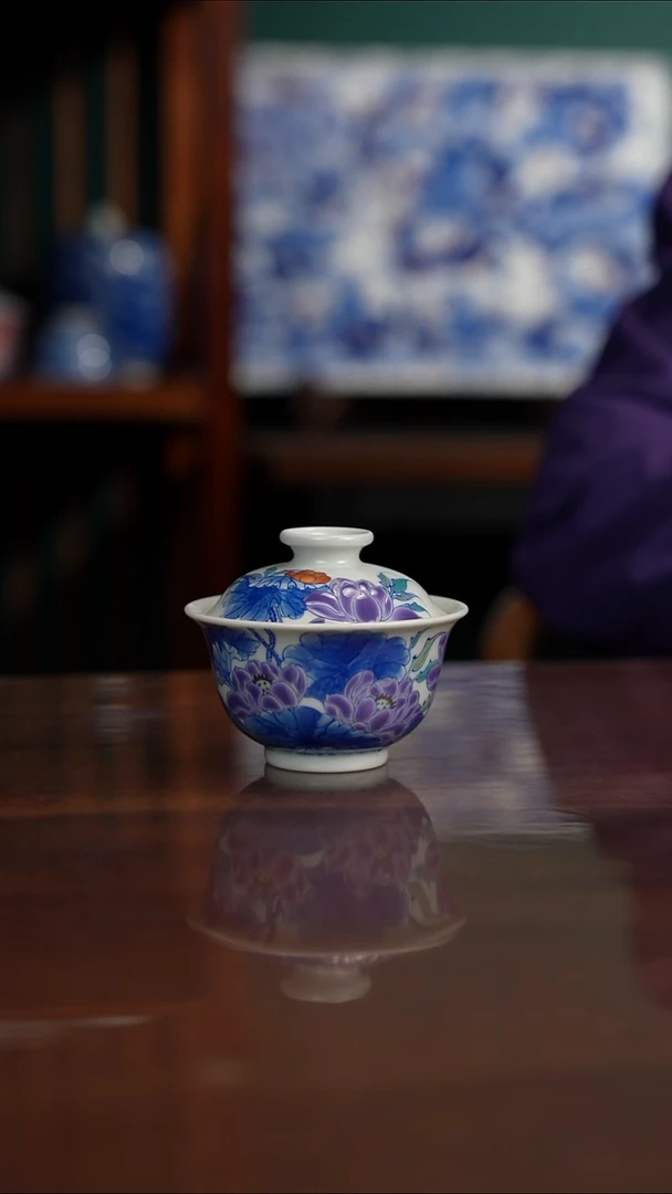 空山明月 新斗彩 荷花