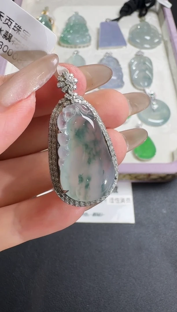 【闪购商品】翡翠吊坠(不含链)18K金镶嵌【源头工厂】钻石镶嵌