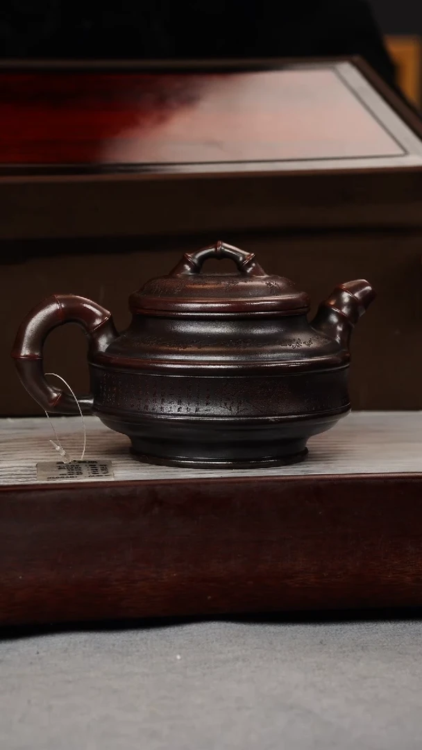 【闪购商品】紫砂茶壶铁血红砂 双线竹鼓 刻绘