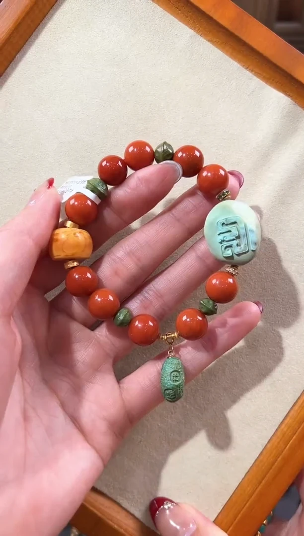 【闪购商品】南红玛瑙手链18K金镶嵌南红手链