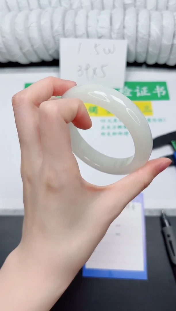 未镶嵌手镯和田玉146-60.3BK