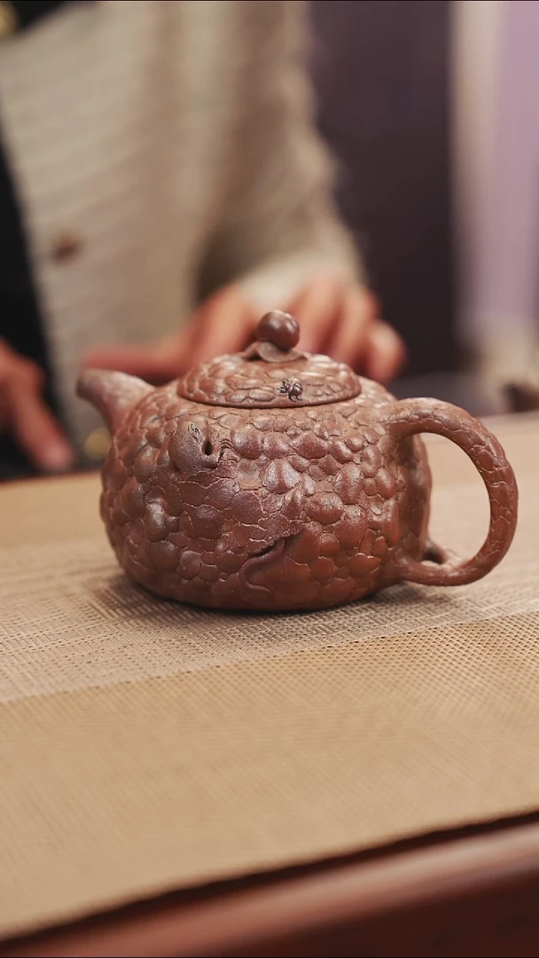 原矿壁虎供春紫砂壶28
