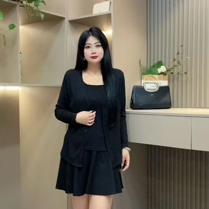 早秋两件套-鸿 7616早秋大码显瘦纯色纯欲风气质吊带外搭两件套