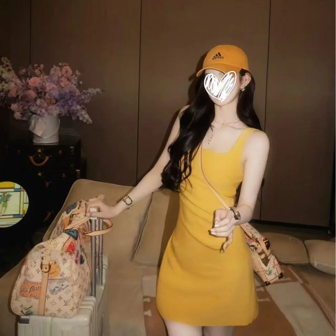 【西西莉亚】显瘦高级感气质收腰修身连衣裙