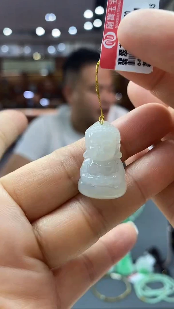 颈饰未镶嵌翡翠宝宝佛