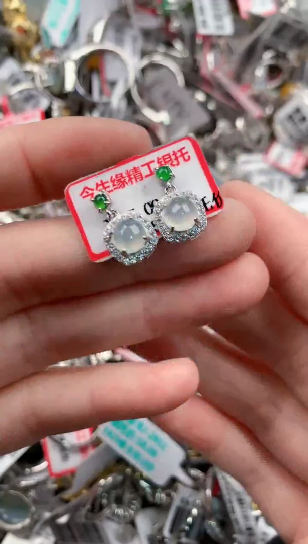 银S925镶嵌戒指翡翠666      9