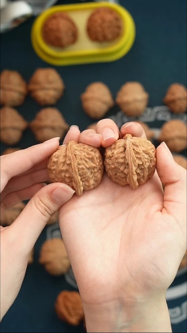 吊坠文玩核桃三角白42全