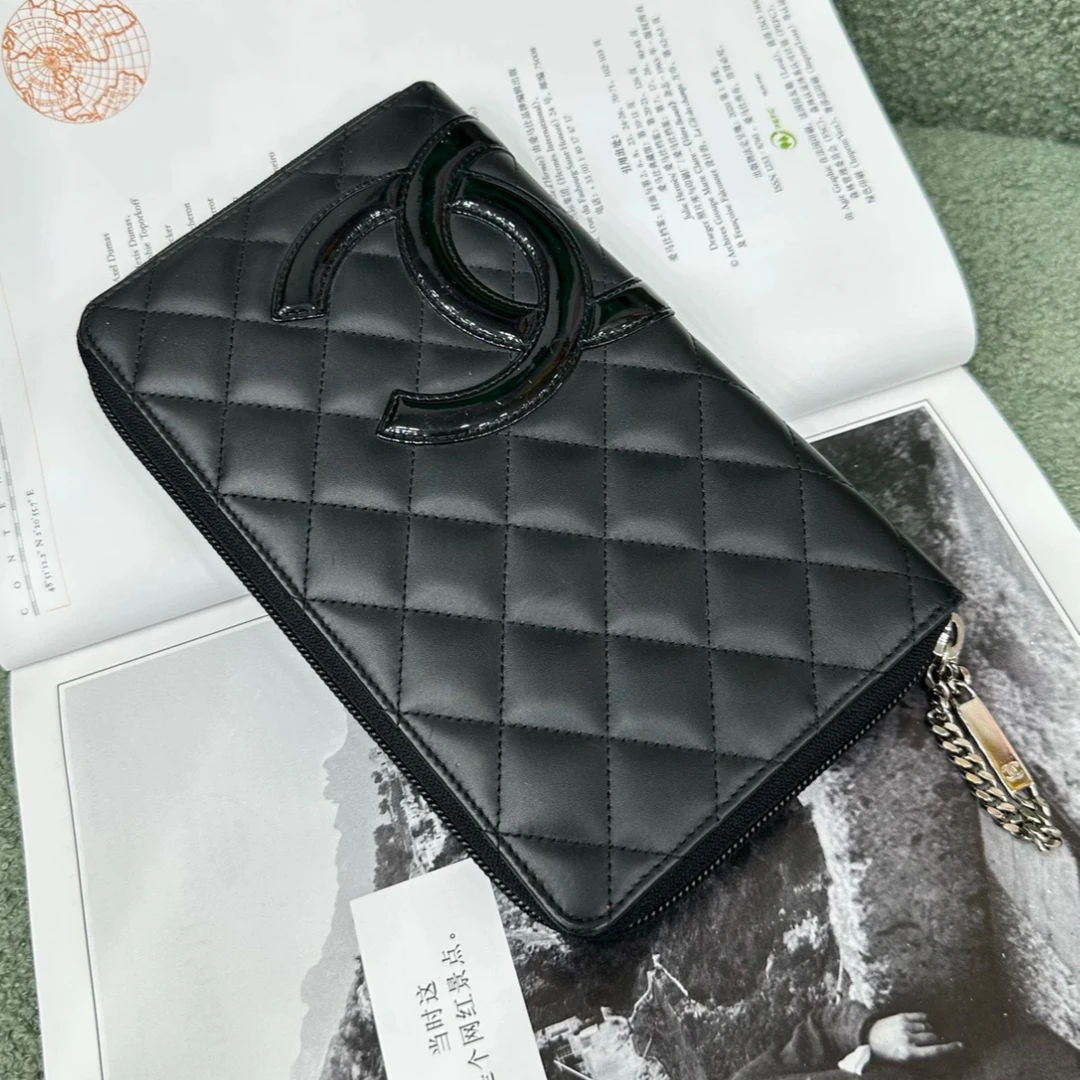 95新 Chanel/香奈儿 小花Jerry 黑色 17开康鹏 手拿包