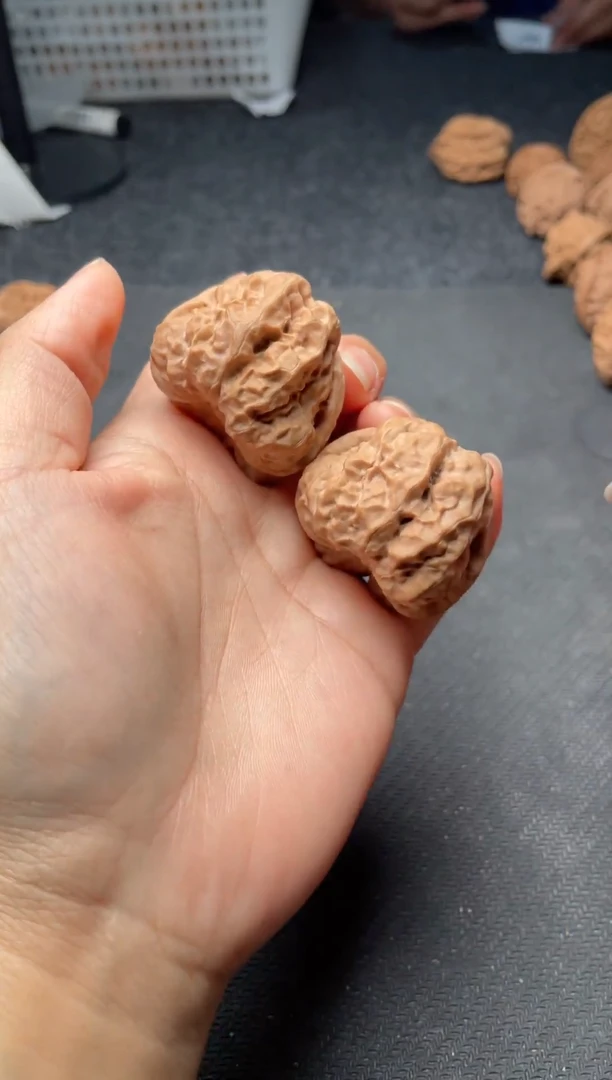 把件文玩核桃w134  蛤蟆头 39尺