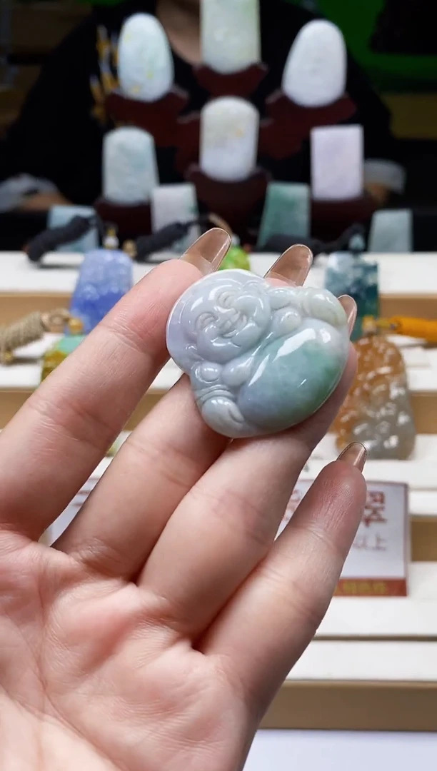 颈饰未镶嵌翡翠1