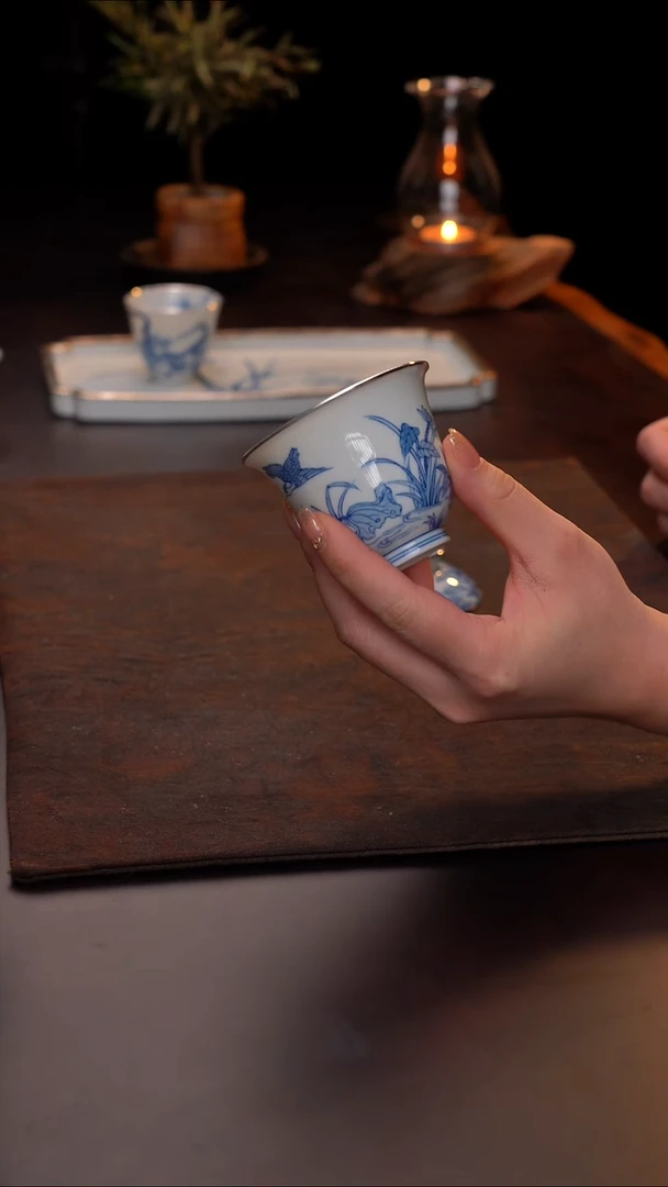 景德镇仿明青花手绘鸳鸯盖碗三包银口