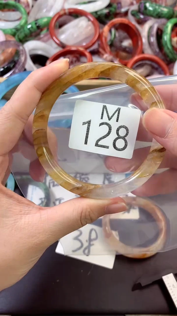 水晶手镯未镶嵌63手镯M128