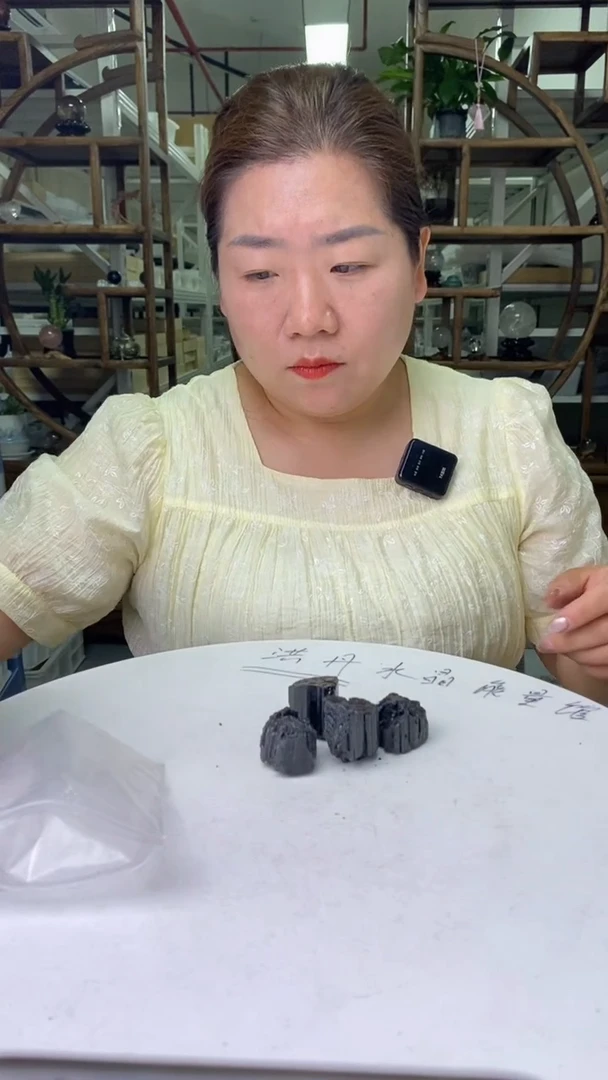 原石未镶嵌碧玺黑碧玺原石200g（3-6块）随机发