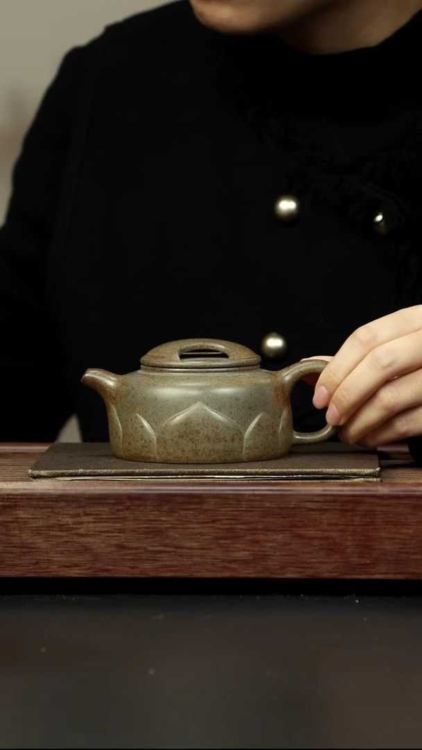 茶壶紫砂蟹壳青柴烧 牛盖莲子