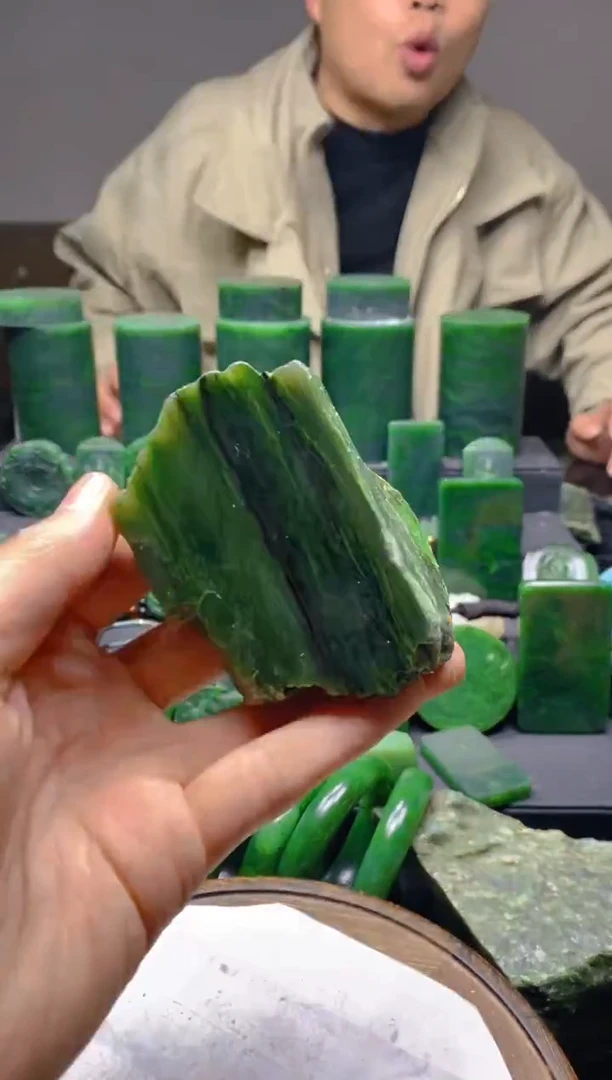 未镶嵌和田玉珠宝半成品1