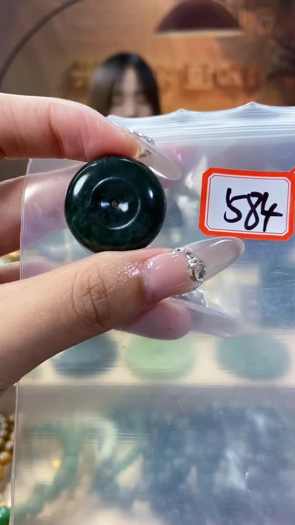 未镶嵌和田玉挂件1