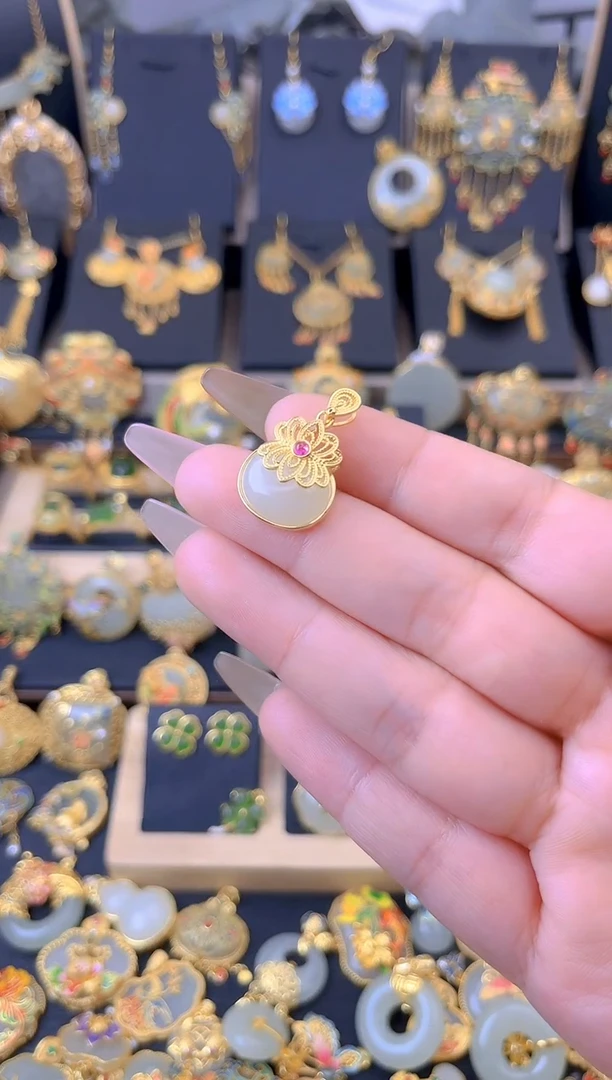 【闪购商品】和田玉吊坠银S925镀金镶嵌花丝小葫芦吊坠