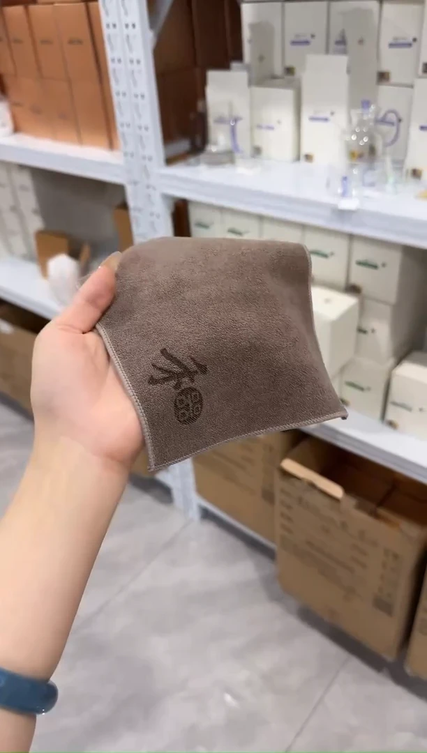 @@禾器麂皮绒茶巾两条