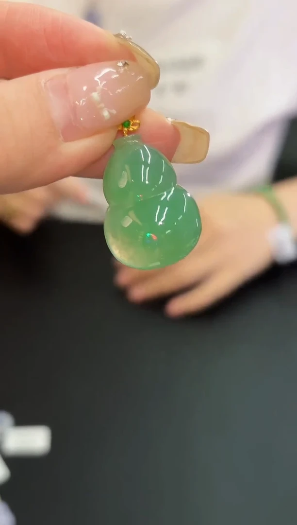 翡翠18K金镶嵌颈饰 缅料A货/支持复检/一件