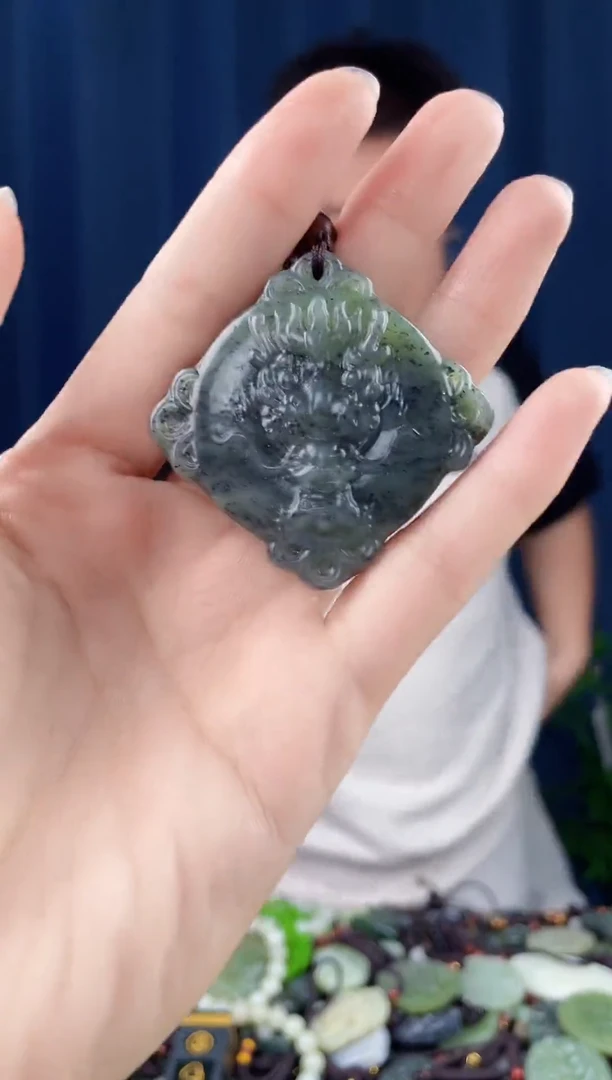 未镶嵌和田玉挂件拍一发一，多样性发货