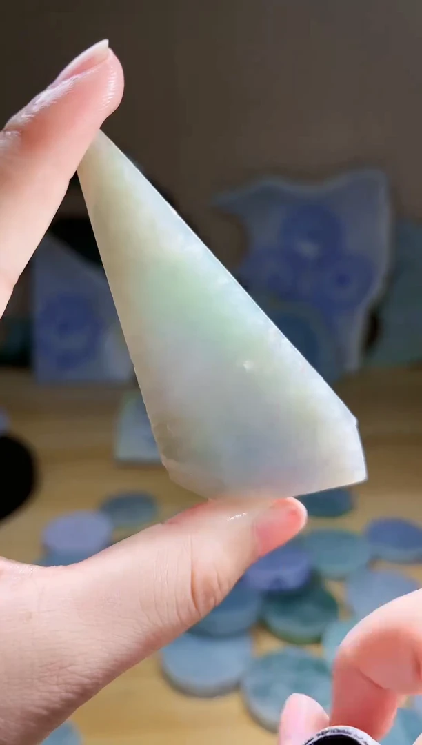 翡翠未镶嵌颈饰翡翠A货 姜谭123