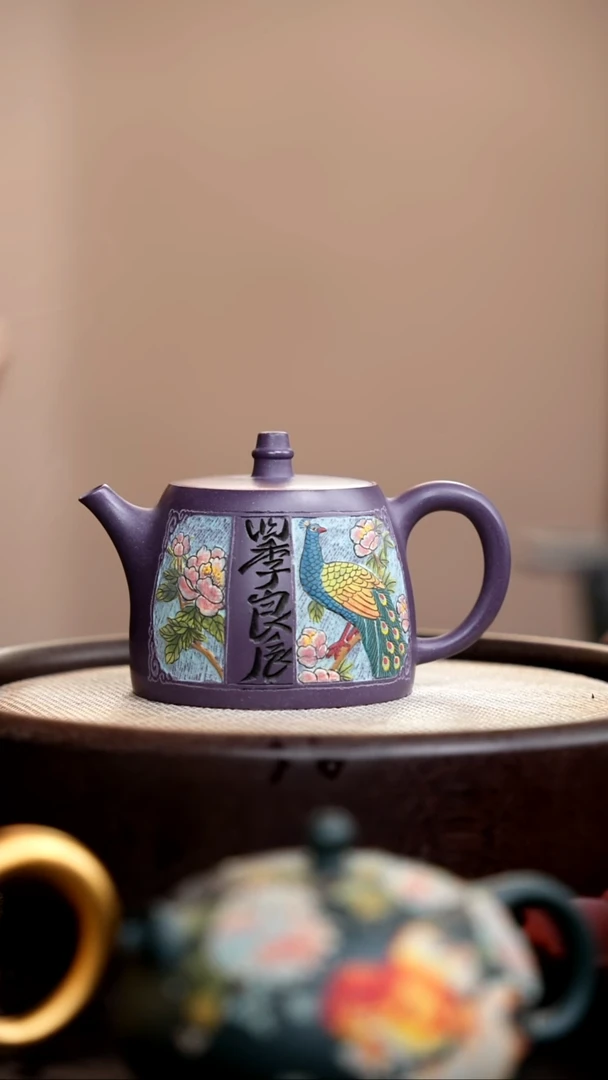 茶壶紫砂紫罗兰汉铎彩刻孔雀